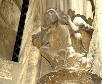 Chartres.