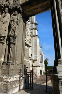 Chartres.