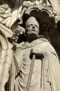 Chartres.