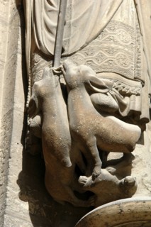 Chartres.