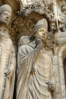 Chartres.