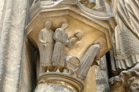 Chartres.