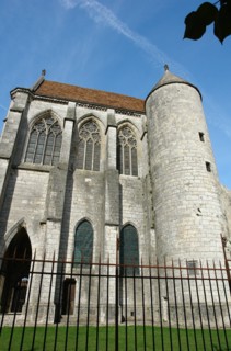 Chartres.