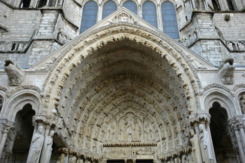 Chartres.