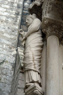 Chartres.