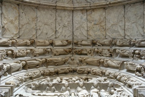 Chartres.