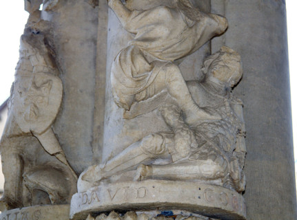 Chartres.