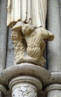 Chartres.