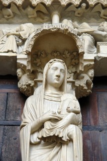 Chartres.