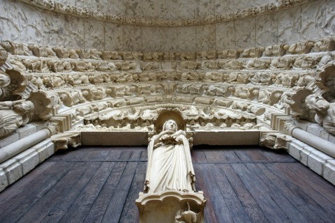 Chartres.