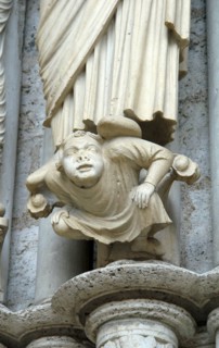 Chartres.