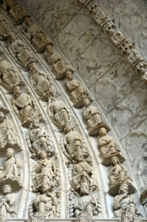 Chartres.