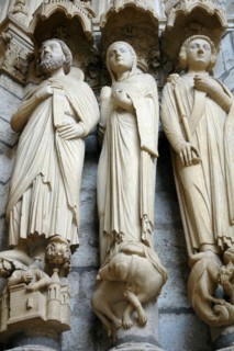 Chartres.