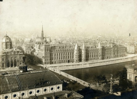 Paris. La Congiergerie. Devint une prison au 14e siècle. Vue du Chatelet. Photo début 20e.