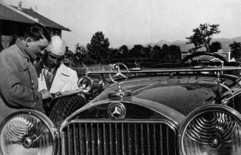 Adolf Hitler. Wahlreise durch Deutschland. Adolf Hitler. Tournée électorale en Allemagne.