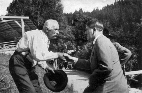 Adolf Hitler. Am Obersalzberg. Ein Nachbar begrüßt den Führer. Adolf Hitler. Obersalzberg. Un