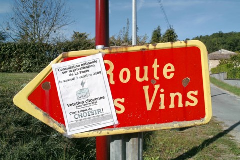 Publicité sur un panneau