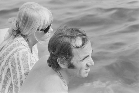 Charles Aznavour en vacances à La Napoule