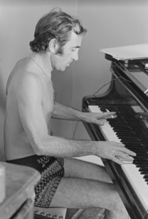 Charles Aznavour en vacances à La Napoule