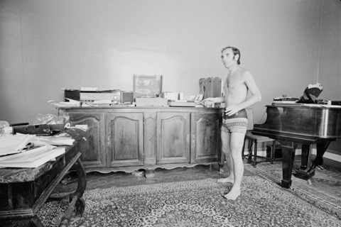 Charles Aznavour en vacances à La Napoule