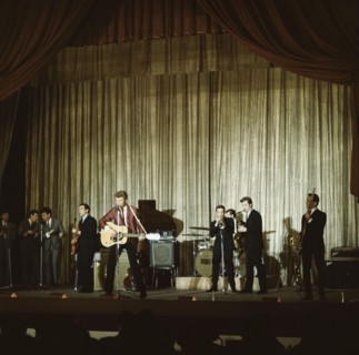 Johnny Hallyday en concert, 1964