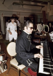 Karl Lagerfeld, 1977