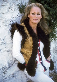 Ursula Andress, 1976