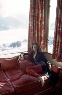 Marisa Berenson, 1975