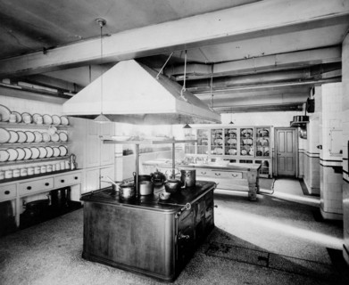 Tiled kitchen at 1 Inverness Terrace, Bayswater, Westminster, London