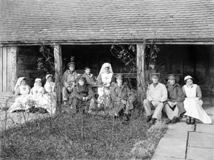 Soldiers and nurses at Great Dixter, Northiam, East Sussex, WWI, 1916