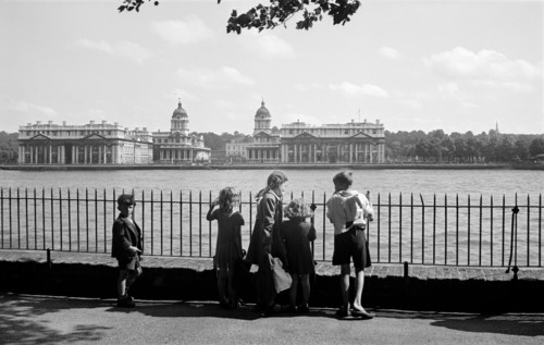 Children by the River Thames, London, c1945-c1965