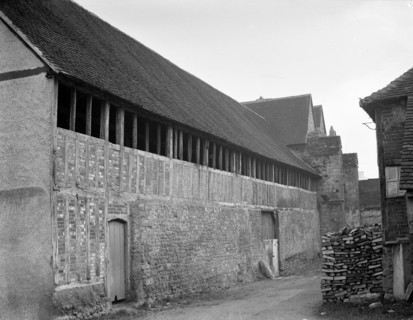 Exterior view of the Long Gallery, Abingdon Abbey, Abingdon, Oxfordshire, c1860-c1922