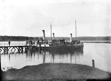 Large paddle steamer taking on passengers, River Beaulieu, Beaulieu, Hampshire, c1860-c1922