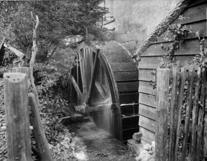 Old Mill, Chipping Campden, Gloucestershire, 1900