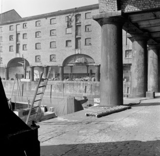 Albert Dock, Liverpool, Merseyside, 1956