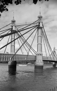 Albert Bridge, Chelsea, London, 1945-1980