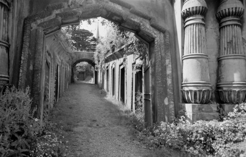 The Egyptian Avenue, Highgate Cemetery, London, 1945-1980