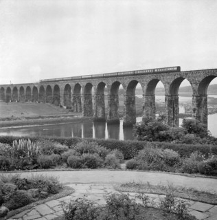 Royal Border Bridge, Berwick upon Tweed, Northumberland, c1945-1980