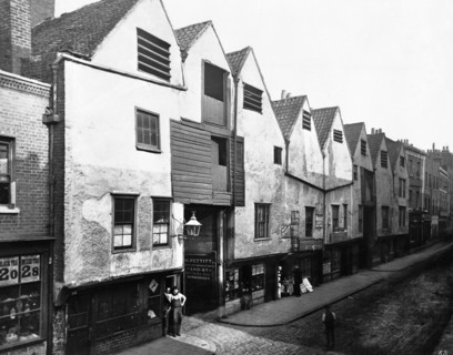 Bermondsey Street, Southwark, London, c1880s. Artist: Unknown