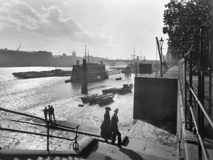 View upstream from near Traitor's Gate, City of London, before 1933.  Artist: George Davison Reid
