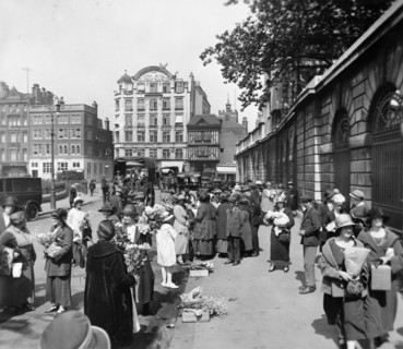 West Smithfield, City of London, (c1910s?). Artist: Unknown