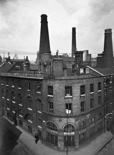 Whitefriars Glassworks, City of London. Artist: Unknown