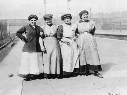 Women porters at Marylebone station, May 1915. Artist: Unknown
