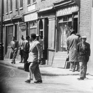 Notting Hill, London, 1940s. Creator: Henry Grant.
