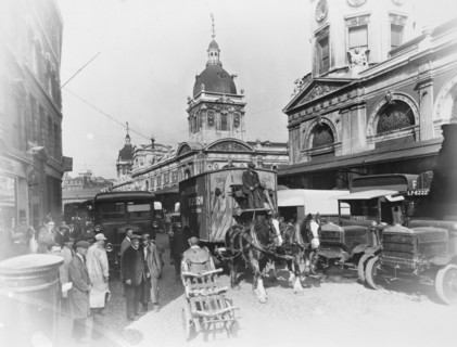 Smithfield Market, London, c1920s-1930s. Artist: George Davison Reid