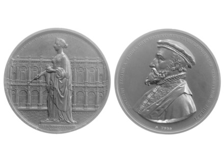 Bronze medallions of Queen Victoria and Sir Thomas Gresham, 1844. Artist: Unknown