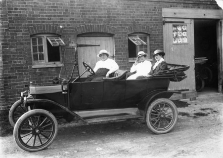 Model T Ford, c1913. Artist: Unknown