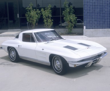 1963 Chevrolet Corvette Stingray. Artist: Unknown