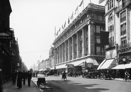 Selfridge's, Oxford Street, London, c1913. Artist: Unknown