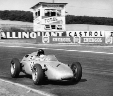 Dan Gurney driving a Porsche, French Grand Prix, Rheims, 1961. Artist: Unknown